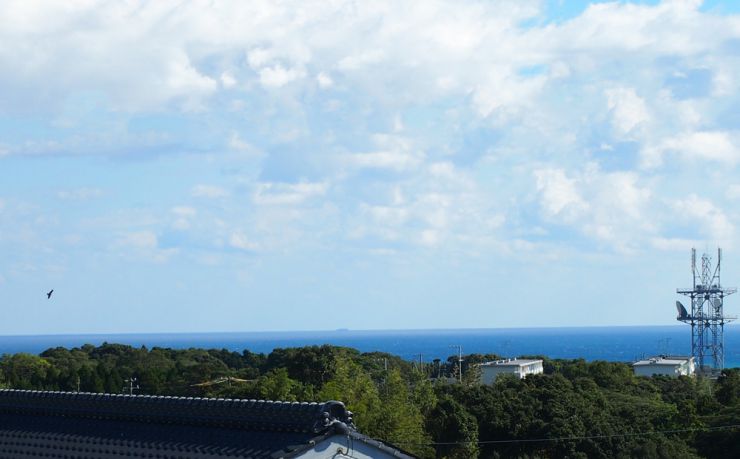 海が見えて非常に見晴らしの良い二階からの眺めです